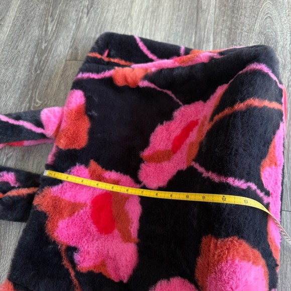 Cabi Rococo Floral Faux Fur Tote Bag - Picture 6 of 6